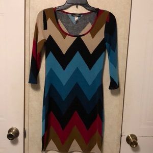 Cute dress 🌺 Size Small - NWOT